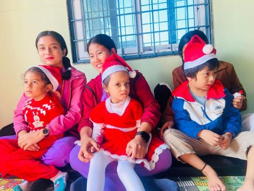 शैक्षिक कार्यक्रम